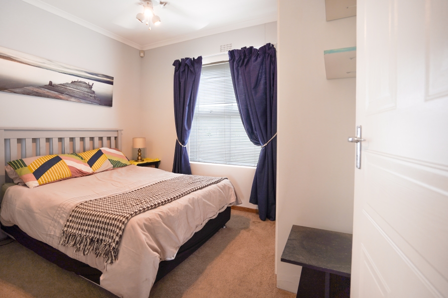 To Let 2 Bedroom Property for Rent in Sunningdale Western Cape